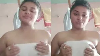 Cute Desi Babe Showing Off Her Natural Boobs To Her Boyfriend