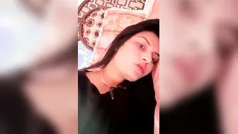 Horny Married Bhabhi Flashing Her Perfect Boobs On Late Call