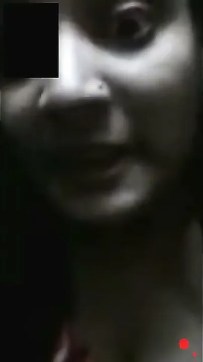 Cute Desi Girl Flashing Her Big Boobs On Late Night Video Call