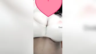 Sexy Indian Babe Flashing Her Massive Tits On Camera For Him