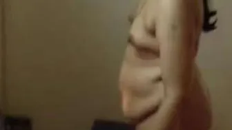 Mature Bhabhi Changing Clothes Showing Her Naked Body Fully