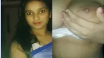 Sexy Desi Slut Flashing Her Natural Tits On Camera For Him