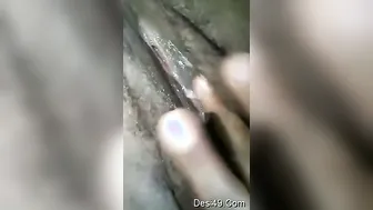 Horny Bhabhi Fingering Herself Wet And Moaning So Loud For Lover