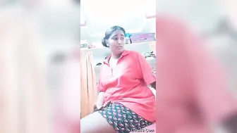 Desi Babe Changing Clothes After Shower Caught On Camera