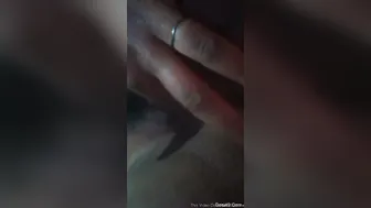 Desi Babe Exposing Her Tits And Fingering Pussy On Camera Now