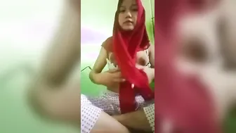 Covered Teen Fingering Herself For Me In Private Video Call