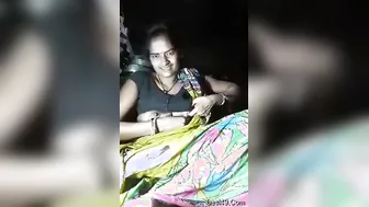 Village Bhabhi Showing Her Naked Body To Lover In Private Room