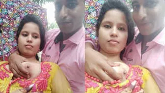 Cute Desi Girl Letting Boyfriend Suck Her Tits In Public Park