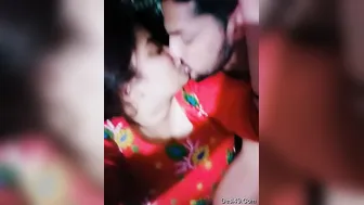 My GF Getting Horny With Me Touching And Kissing Her