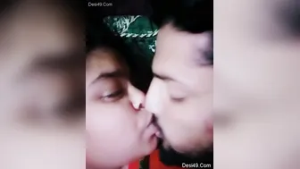 My GF Getting Horny With Me Touching And Kissing Her