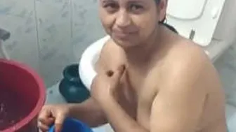 Married Boudi Bathing Naked Caught By Brother In Law At Bathroom