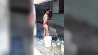 Village Babe With Huge Tits Bathing Naked At Outdoor Well Caught