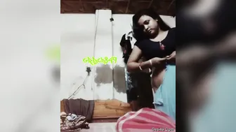 Young Bhabi Pressing Her Soft Body In Bedroom Before Sex Time