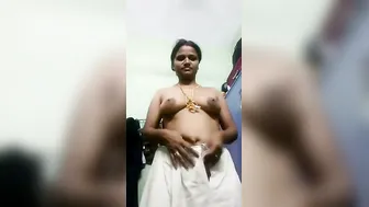 Married Aunty Teasing Me With Her Wet Pussy At Home After Cooking