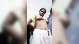 Married Aunty Teasing Me With Her Wet Pussy At Home After Cooking