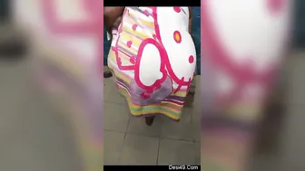 Cute Married Bhabhi Bathing Naked Caught On Hidden Cam