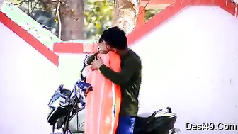 Desi GF Kissing And Letting Him Squeeze Her Boobs Outside