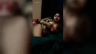 Cute GF Squeezing And Pressing Her Soft Tits On The Bed