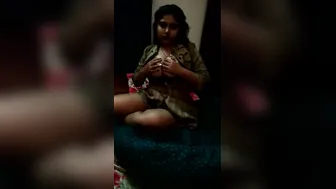 Cute GF Squeezing And Pressing Her Soft Tits On The Bed