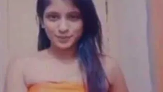 Cute Desi Babe Sending Nude Selfies To Her Boyfriend Late Night