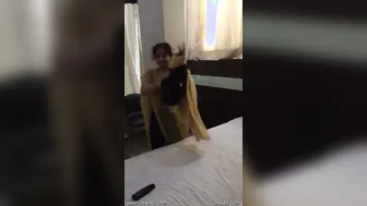 Boyfriend Dancing With GF Getting Closer Before Sex