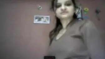 Cute Indian Teen Showing Off Boobs And Pussy On Video Call