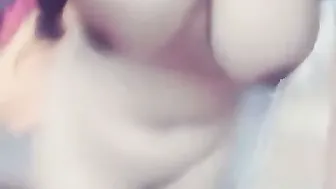 Hairy Pussy GF Recording Nude Selfie For Her Boyfriend