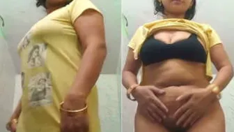 Bangla Housewife Teasing In Bedroom Wearing Nothing But Bangles