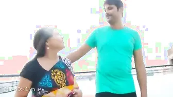 Married Bhabhi Getting Frisky In Saree During Intimate Moment