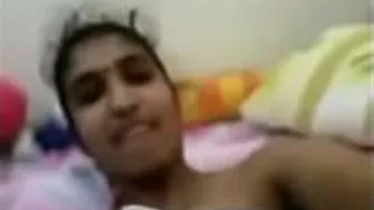 Tamil GF Flashing Her Body During Naughty Video Call