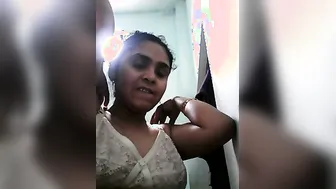 Bhabhi Massaging Her Heavy Tits Moaning In Bedroom Alone