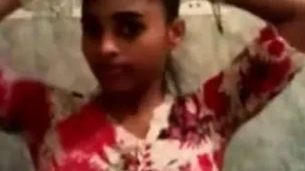 Indian Teen Babe Bathing Naked Showing Everything Off
