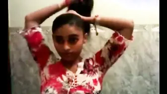 Indian Teen Babe Bathing Naked Showing Everything Off