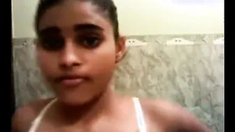 Indian Teen Babe Bathing Naked Showing Everything Off