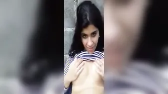 Horny Desi Babe Stripping Naked Showing Her Boobs And Pussy