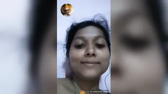 Horny GF Flashing Tits And Fingering Pussy On Video Call