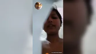 Horny GF Flashing Tits And Fingering Pussy On Video Call