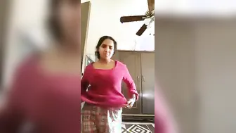 Married Bhabhi Showing Off Her Tits And Pussy In Selfie Video