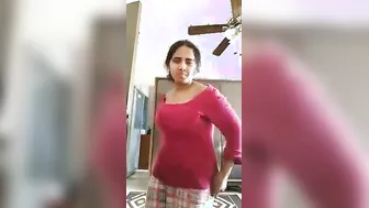 Married Bhabhi Showing Off Her Tits And Pussy In Selfie Video