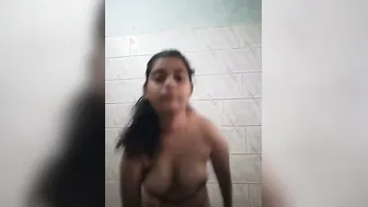 Indian College Babe Bathing Naked Caught On Hidden Camera