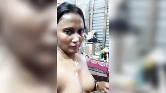 Naughty Indian Aunty Recording Herself Naked For Her Boyfriend