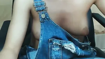 Sexy GF Fingering Her Tight Pussy Live On Camera Show