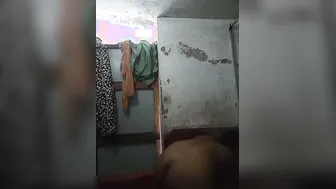 Mature Desi Aunty Bathing Naked Soaping Up Her Curvy Body Alone