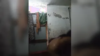 Mature Desi Aunty Bathing Naked Soaping Up Her Curvy Body Alone