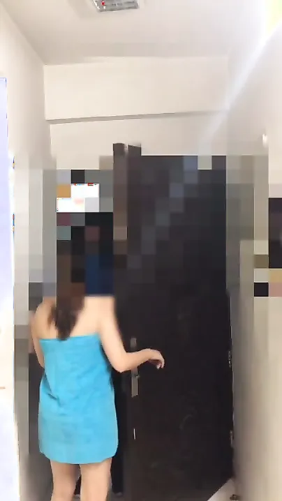 My Wife Dropped Her Towel For Delivery Boy Caught On Camera