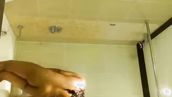 Desi Bhabi Secretly Masturbating In Bathroom Caught On Camera