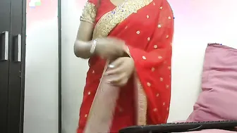 Hot Indian Babe Stripping Naked And Teasing On Live Webcam