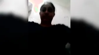 Mature Aunty Undressing And Displaying Her Curves On Live Stream