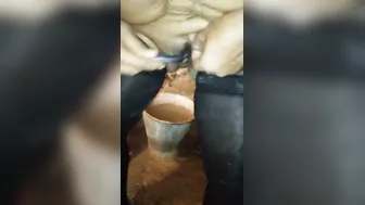 Married Bhabhi Shaving Her Pussy Smooth Before Getting Fucked