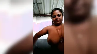 Curvy South Indian Aunty Exposing Her Massive Tits On Camera